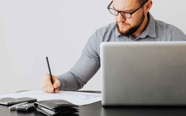 Man working in his laptop
